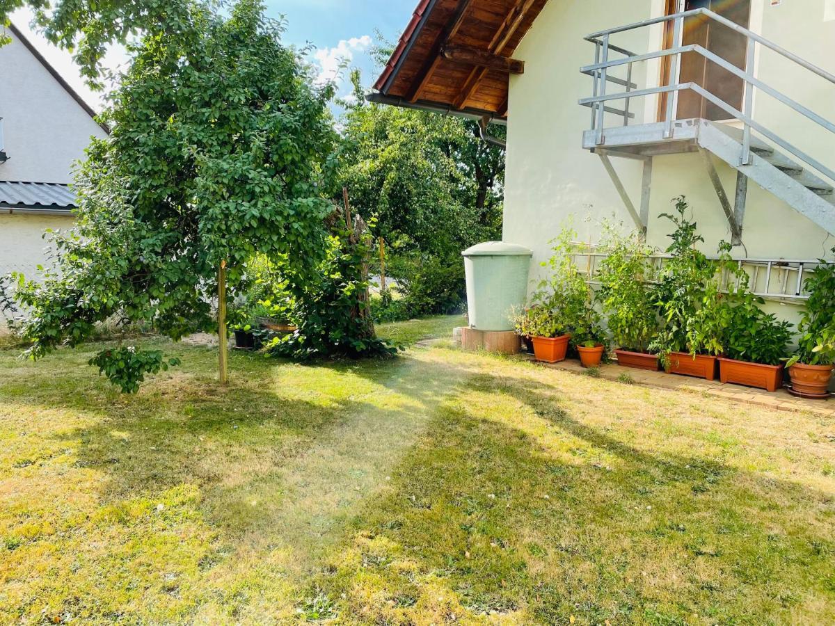 Ferienappartement am Almesbach Weiden Weiden in der Oberpfalz Exterior foto